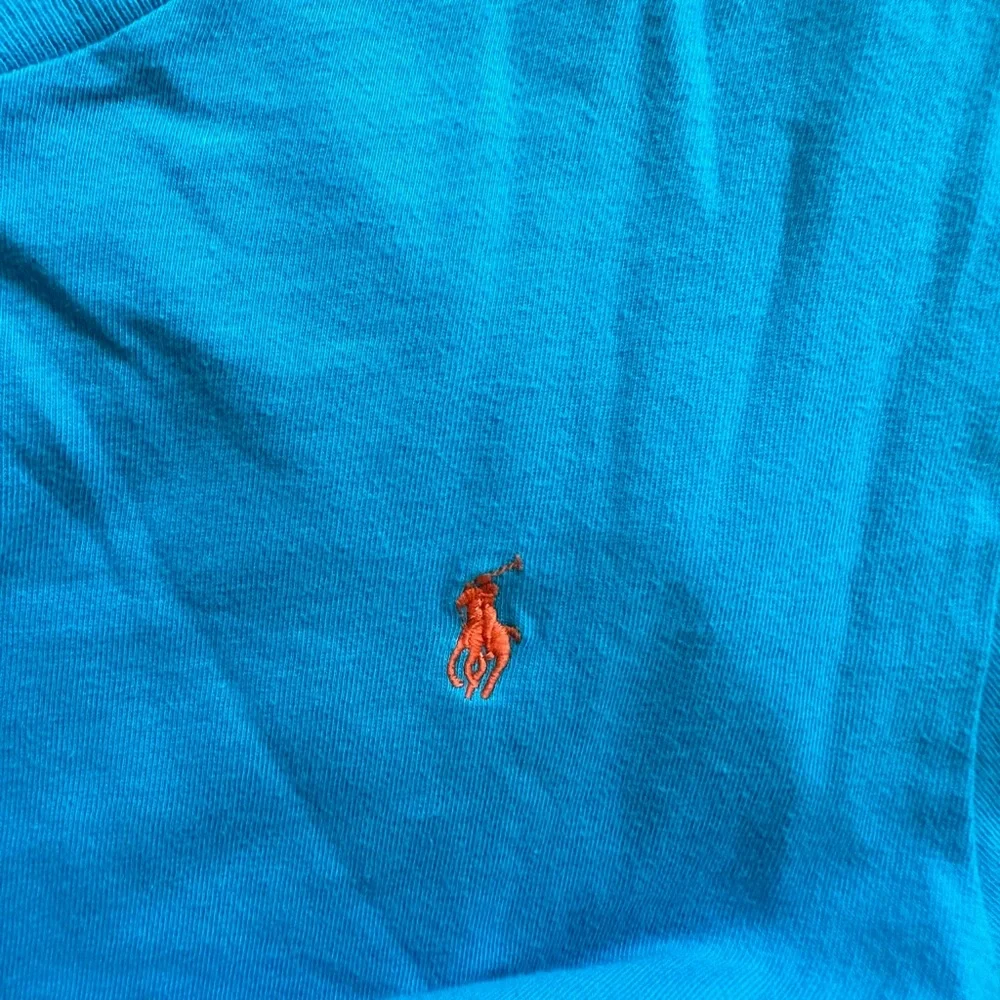 Polo Ralph Lauren Boys 14-16 V-Neck Cotton Tee - Picture 4 of 8